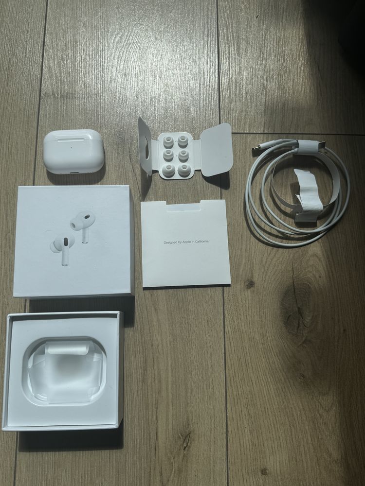Apple AirPods Pro 2 Komplet Oryginalne Stan bdb