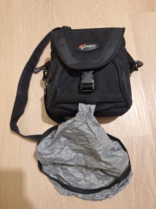 Bolsa Lowepro preta