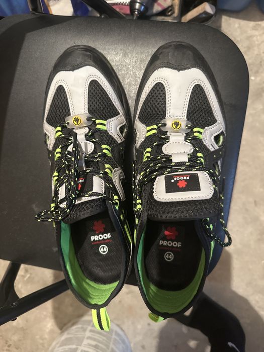 Buty bhp nowe z noskiem