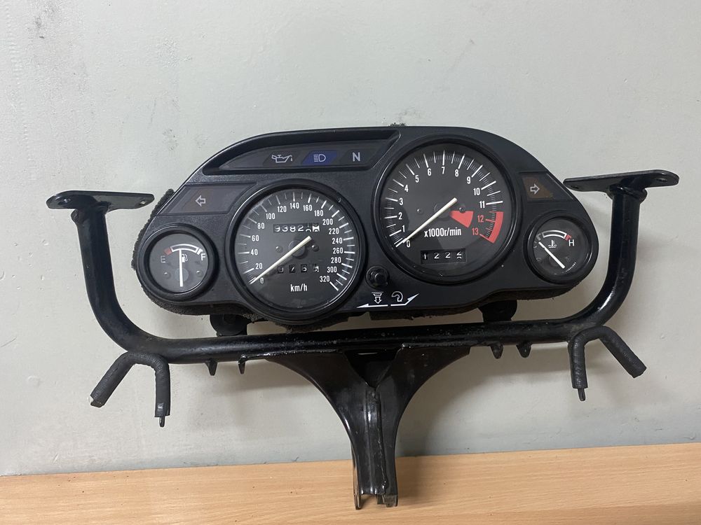 licznik Kawasaki ZZR-1100 Predkosciomierz obrotomierz zzr1100