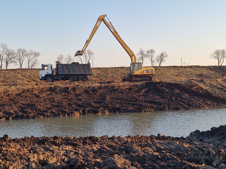 Почистить берег длиннорукий экскаватор стрела 18.5 метра