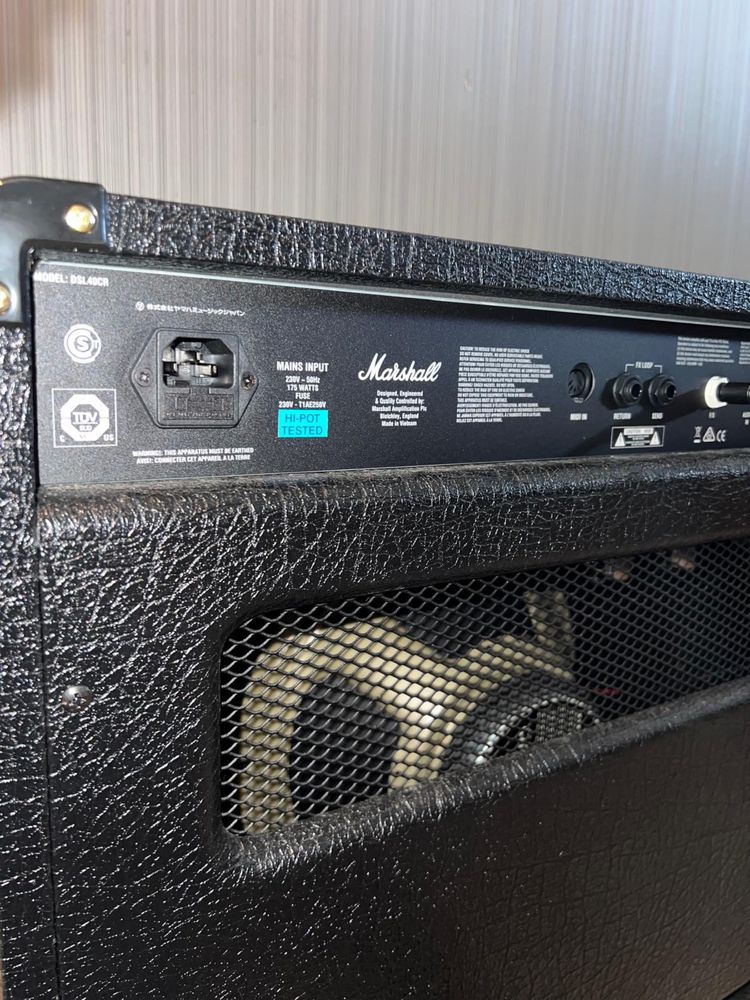 Amolificador a valvulas Marshall DSL 40 CR