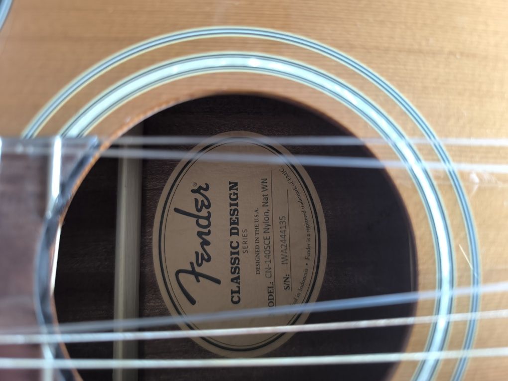 Guitarra Fender ThinLine Nylon
