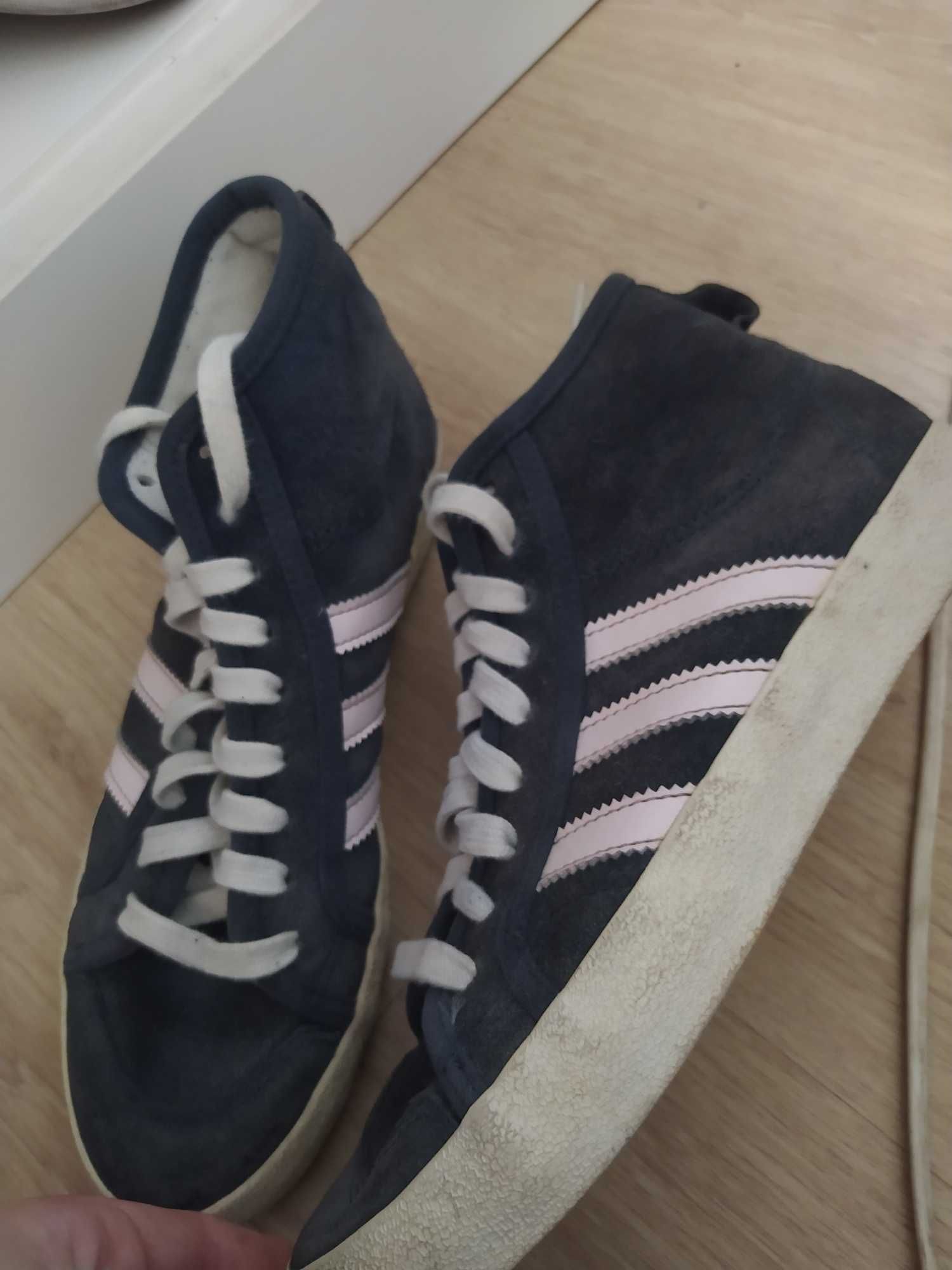 Adidas modelo vintage