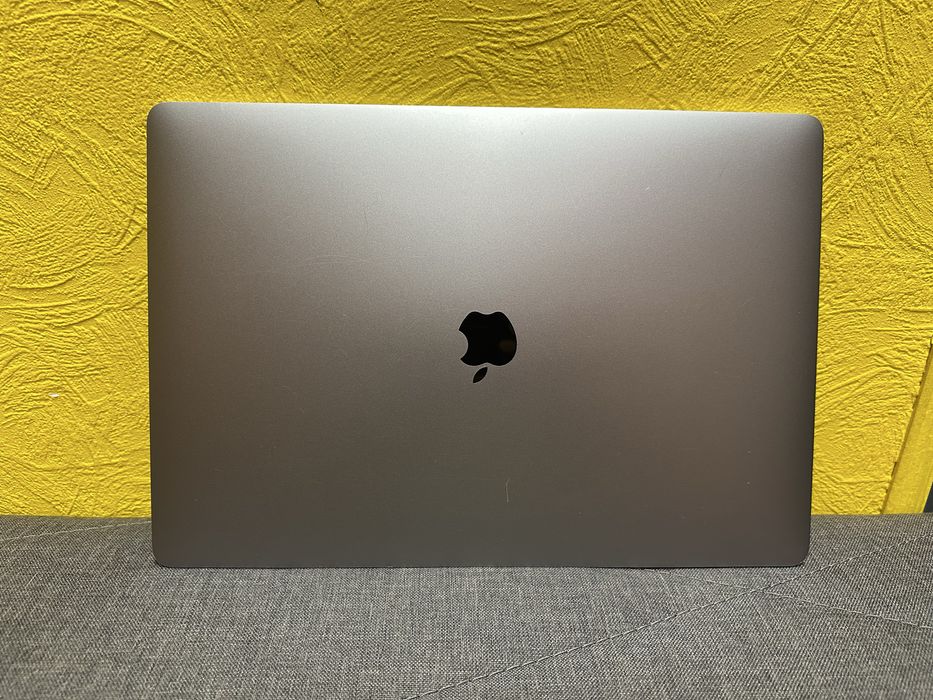 Дисплей, lcd, матриця, кришка в зборі MacBook Pro 16” A2141