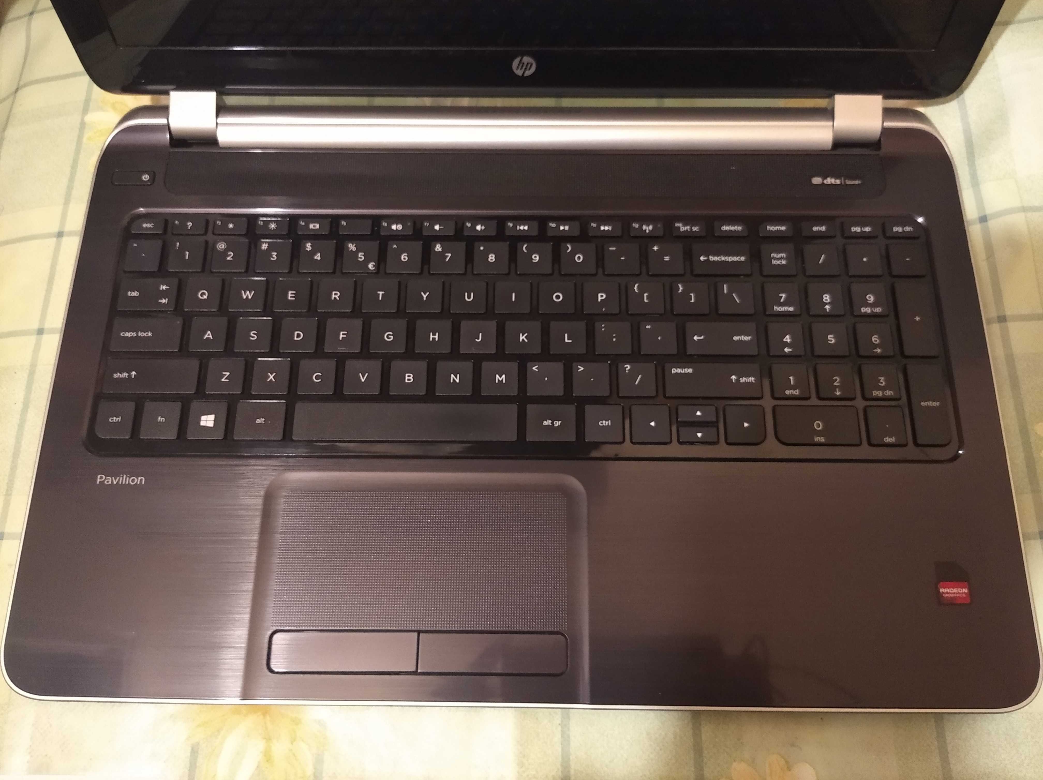 laptop hp pavillion 2 dyski ladny stan prawie jak nowy duzo zdjec