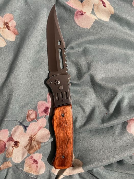 Новий розкладний ніж