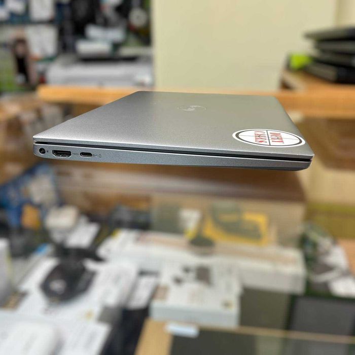 Ноутбук DELL Latitude 3320 | i5-1135G7 / 8GB / 256GB SSD / FHD / 13.3"