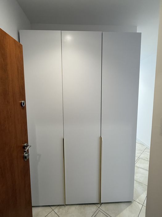 Sprzedam szafę do przedpokoju