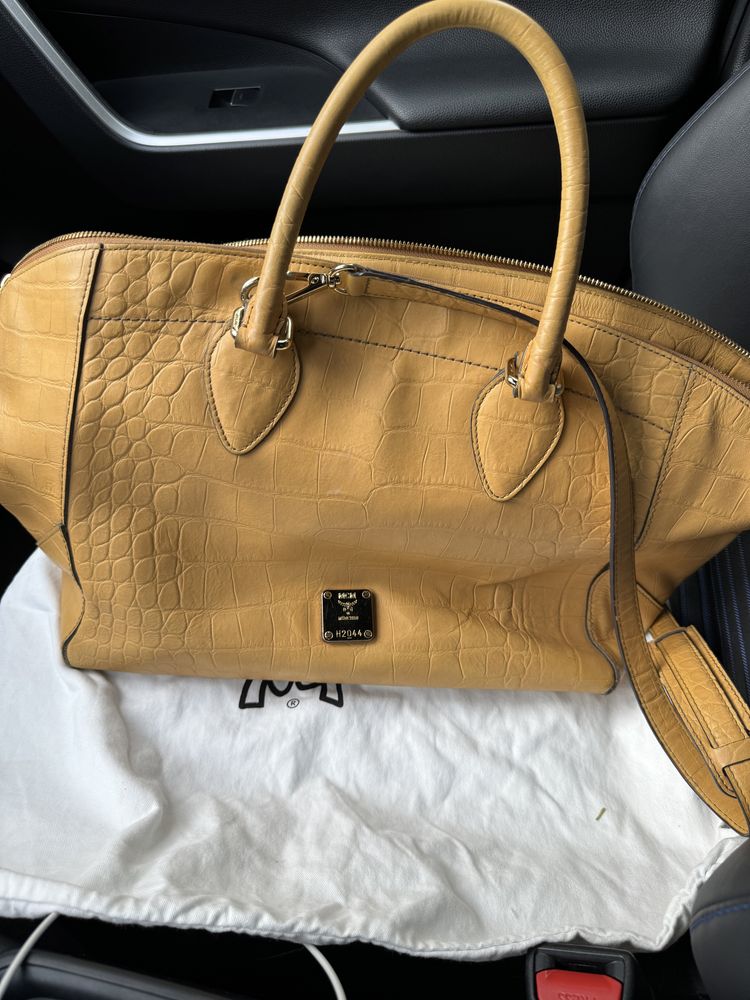 Брендова сумка MCM acne оригінал!