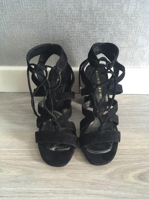 Sandálias Bruno Premi 35 pretas novas portes gratis
