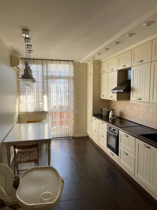 Оренда 2-кімнатної квартири в ЖК Сонячна Брама