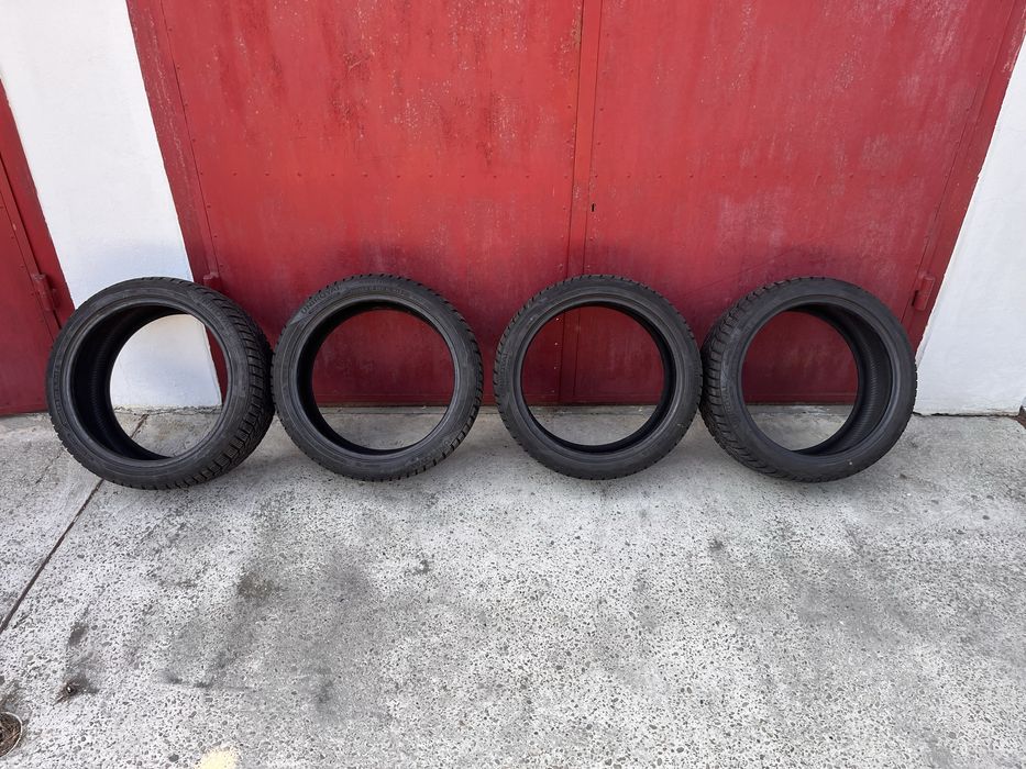 Opony Uniroyal zimowe 245/40/17