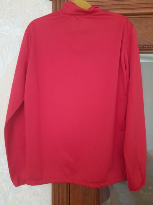 Костюм Macron.