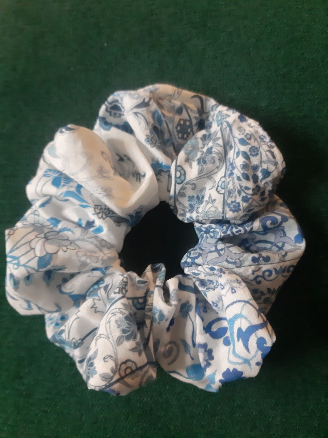 10szt gumek scrunchie NUS zestaw 30zl