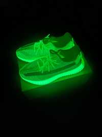 adidas yeezy boost 350 v2 glow green 44