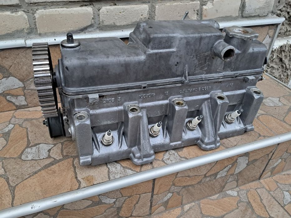 ГБЦ ВАЗ 2109 21099; 2110 2114 2115 1.5інжектор головка блока циліндрів