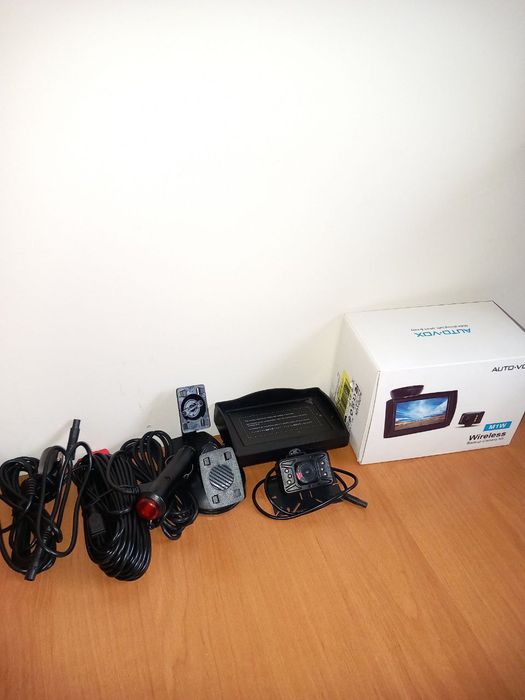 Камера заднього виду, водонепроникна IP68, з 6 LED AUTO-VOX M1PRO HD