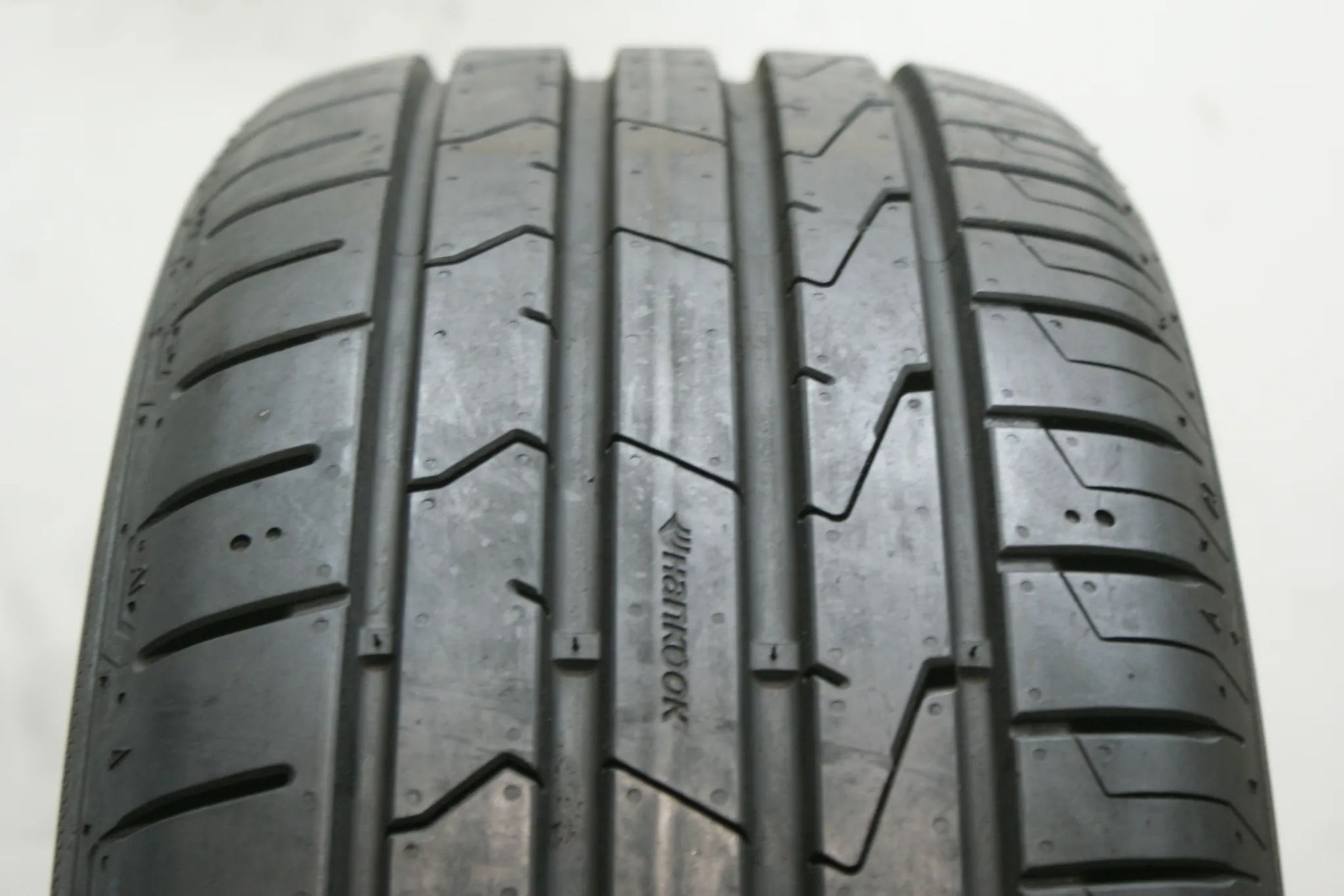 205/55R16 HANKOOK VENTUS PRIME 3 , 7,8mm B616