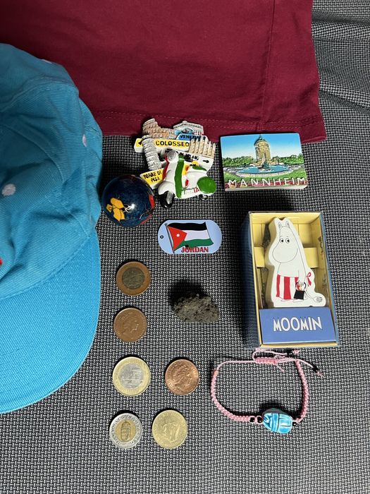 Zestaw 15 pamiątek z podróży po świecie plus mała niespodzianka gratis