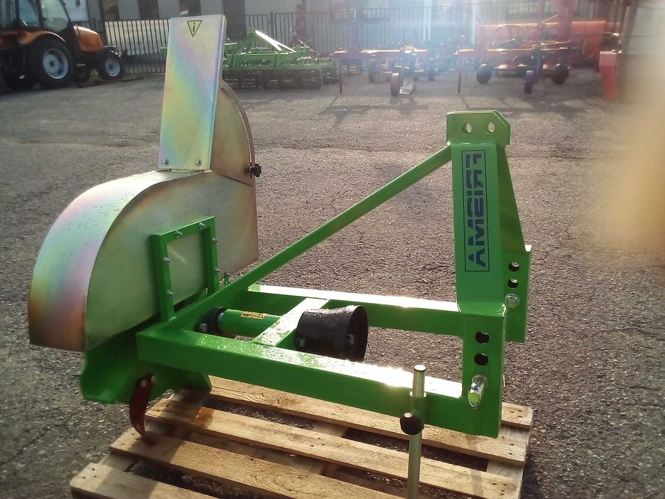 OBSYPNIK do okrywania kopców/pryzm firmy FRISMA S595 MD595