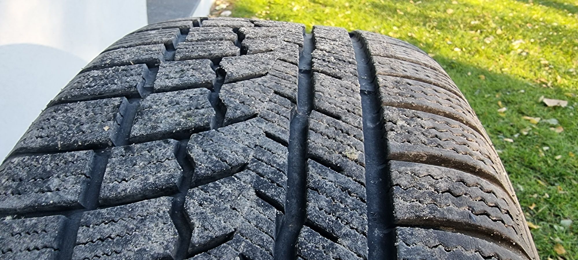 Opony 4x 235/55 R17 Zima zimowe Zeetex WH1000 SUV