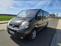 Renault Trafic 2.5 dci Passenger 7 osób