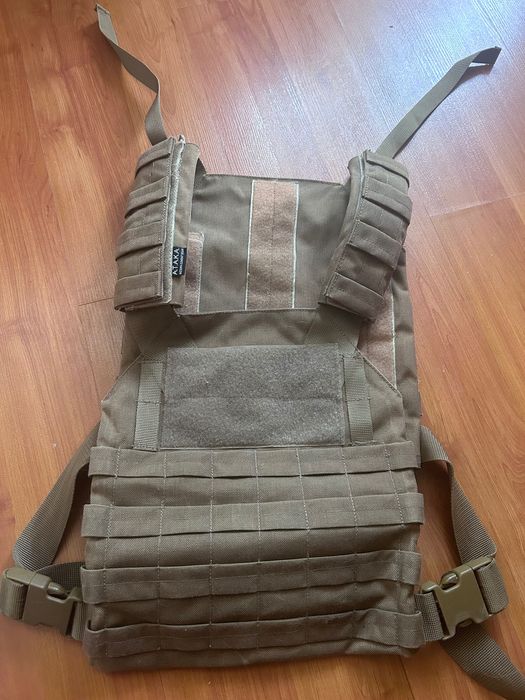 Плитоноска б/у гарний стан