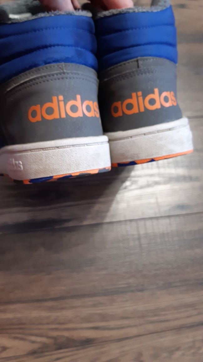 Buty adidas ocieplane