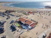 Bar icónico licenciado na praia do Baleal, Portugal