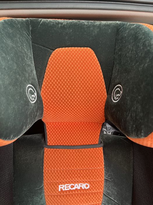 Автокрісло Recaro Monza Nova