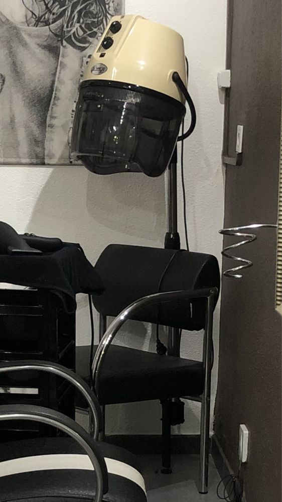 Secador com cadeira vintage