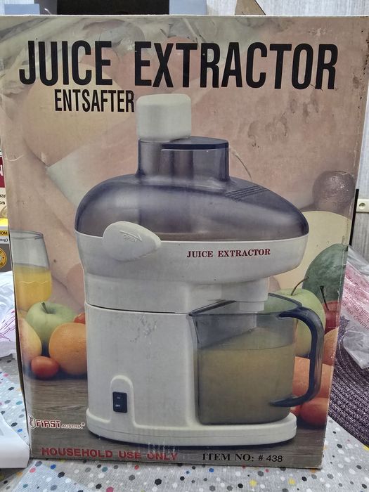 Соковитискач(Соковыжималка) для ягід, фруктів, овочів.