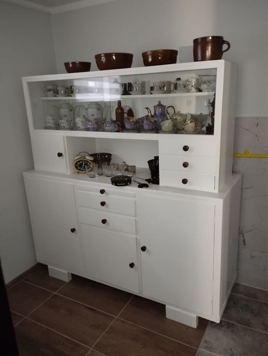 Sprzedam kredens PRL