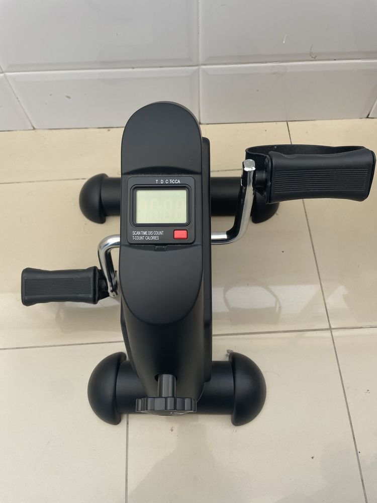 Pedaleira nova com caixa
