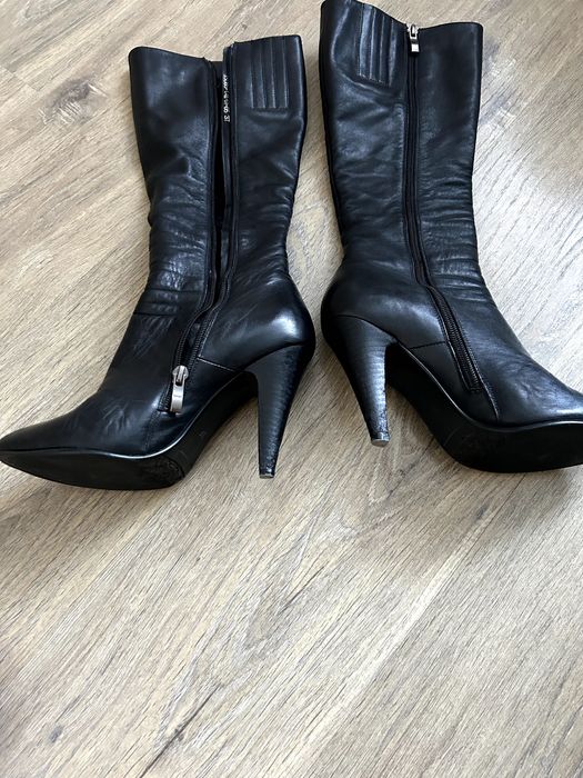 Продам шкіряні чоботи, жіночі, чорні, Pecadili