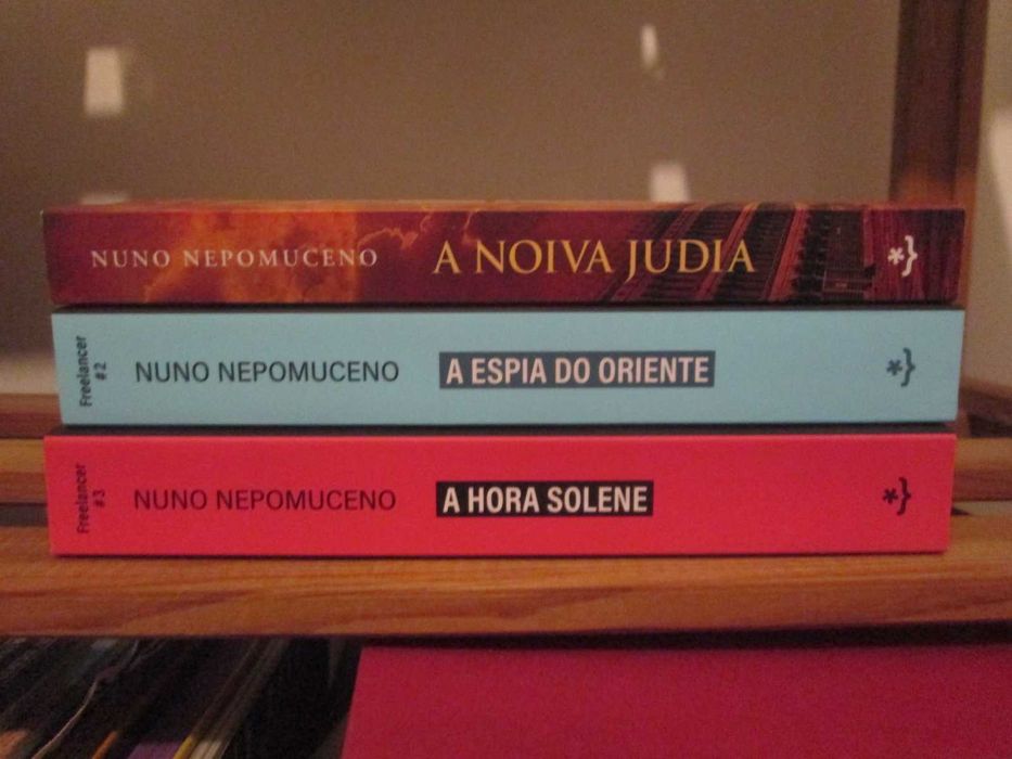 Livros Fição - NOVOS Nunca lidos com marcador original