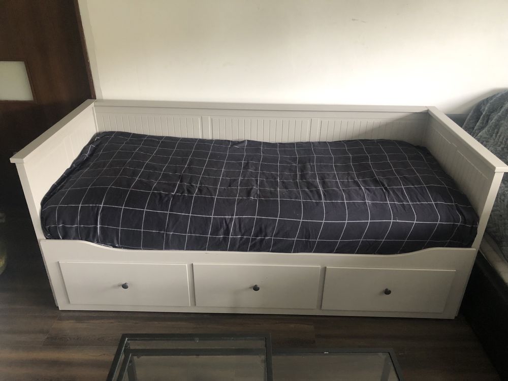 Łóżko ikea hemnes z materacami