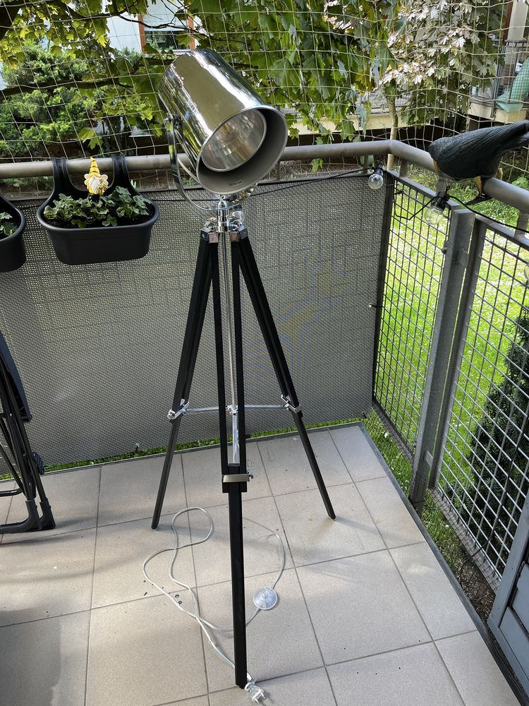 Lampa loftowa regulowana wysokość