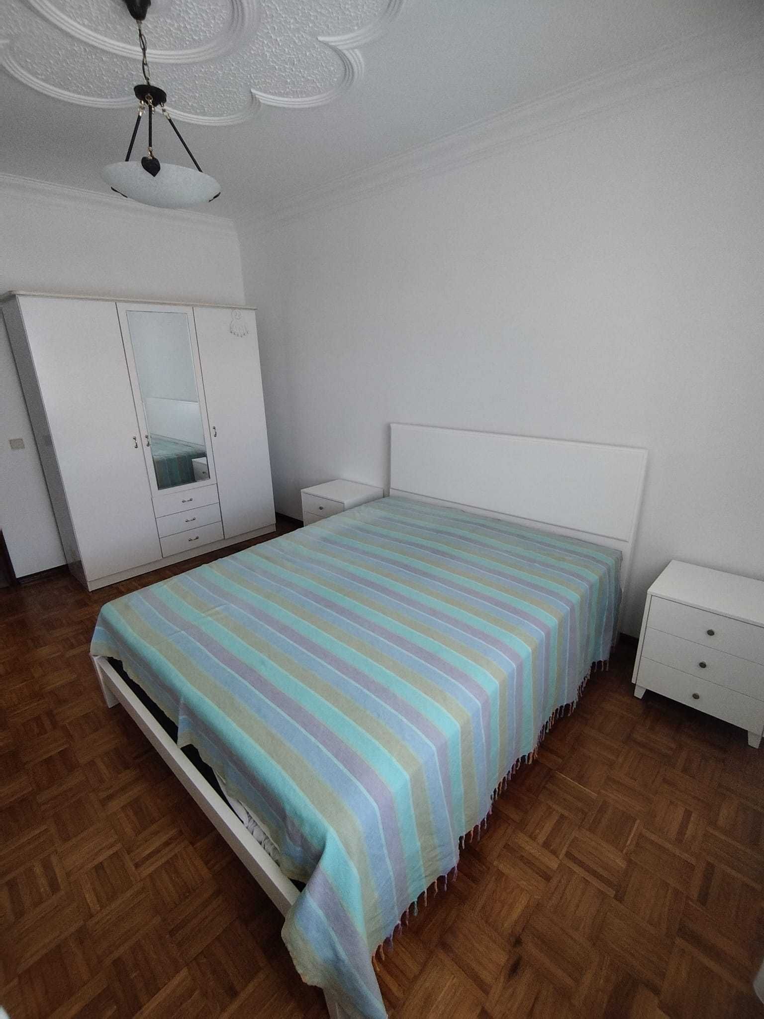 Apartamento T2 para Alugar ao ano
