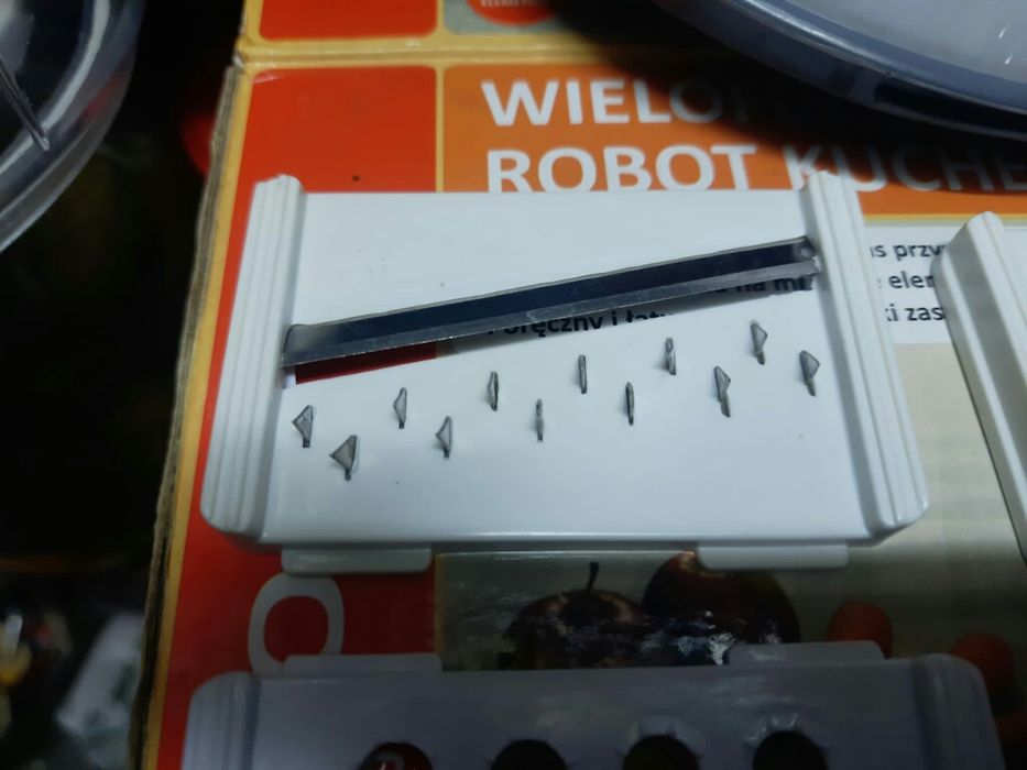 Robot wielofunkcyjny mikser tarka