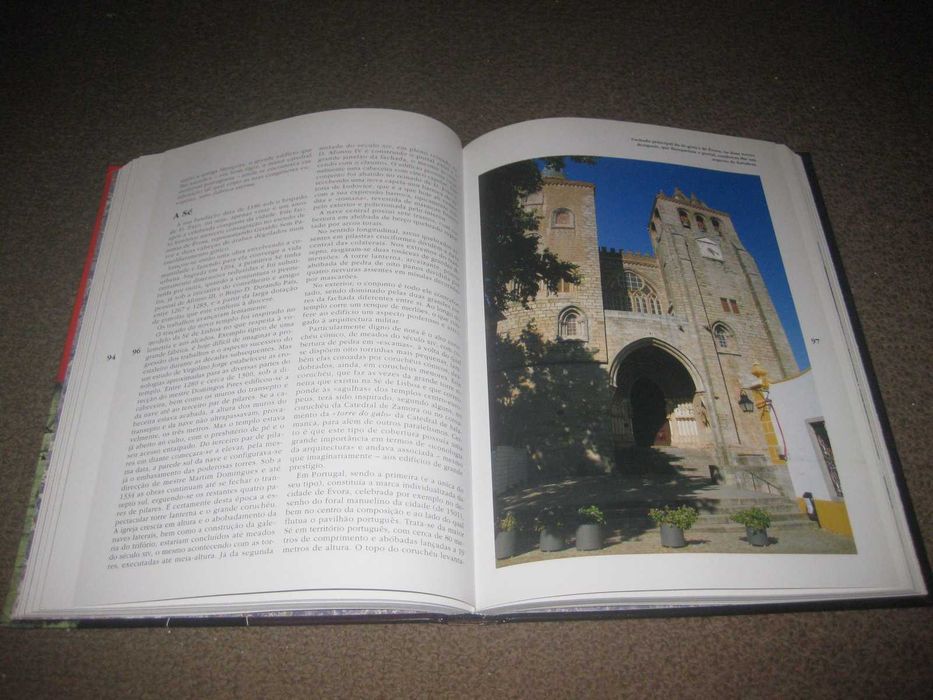 Livro "Descubra o Mundo: Portugal Património da Humanidade"