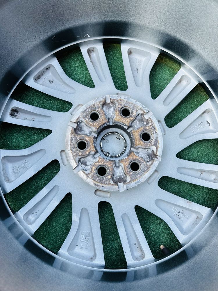 Диски 6/114.3 R19 Nissan Navara 7J ET-45