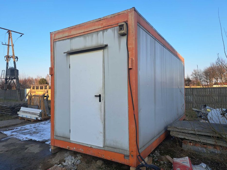 Kontener biurowy socjalny ciepły szczelny 6,05x2,43m zasilanie 230V