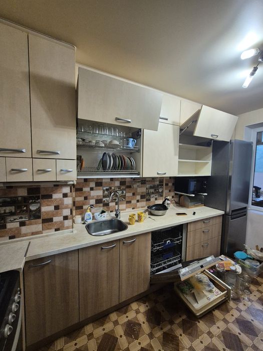 Продам кухню бу в нормальном састоянии