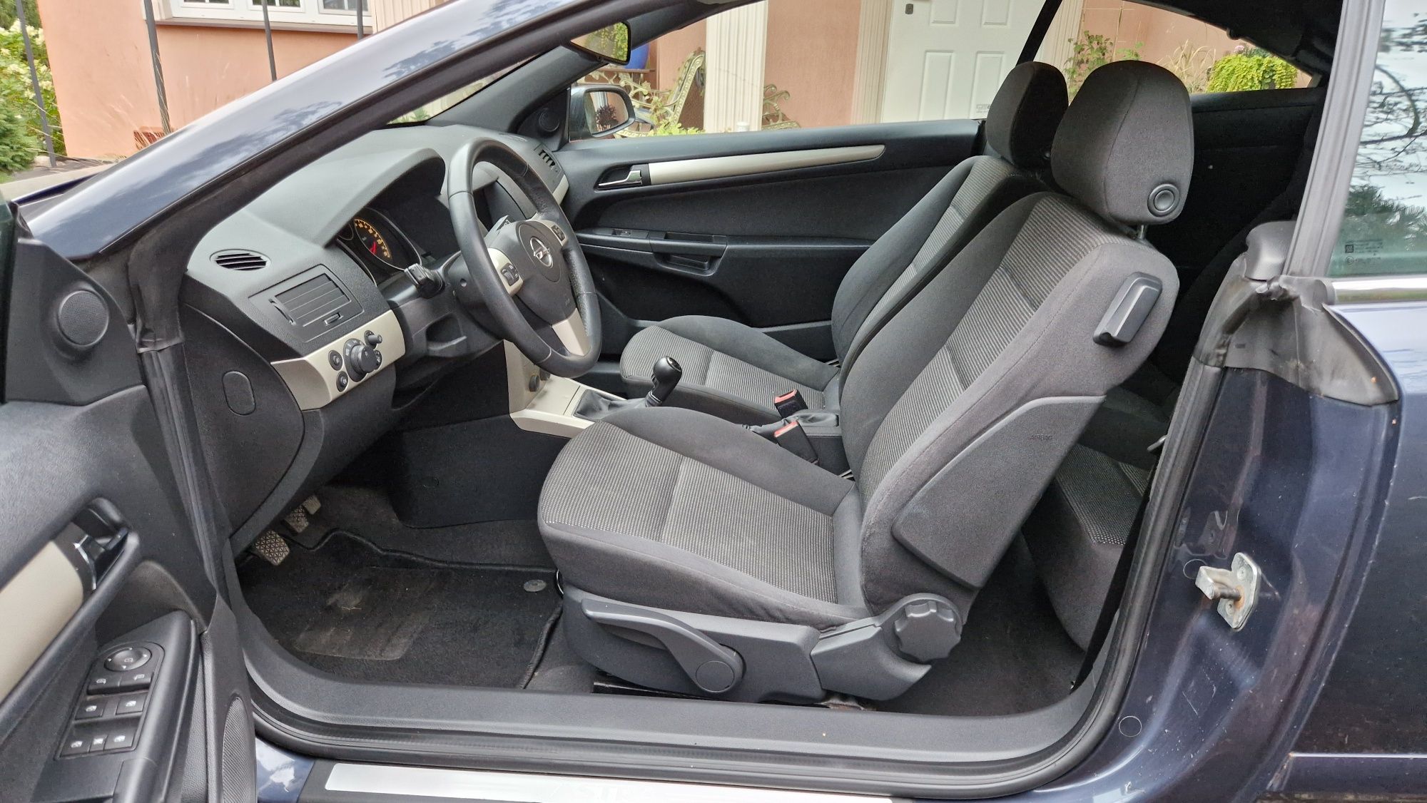 OPEL ASTRA H twintop cabrio 1.8 benzyna