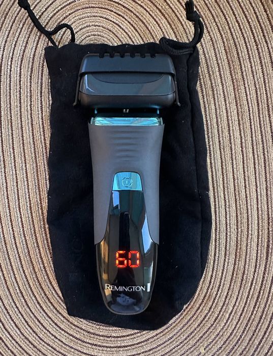 Електробритва remington f8 нова