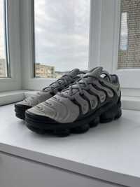 Nike vapormax plus grey