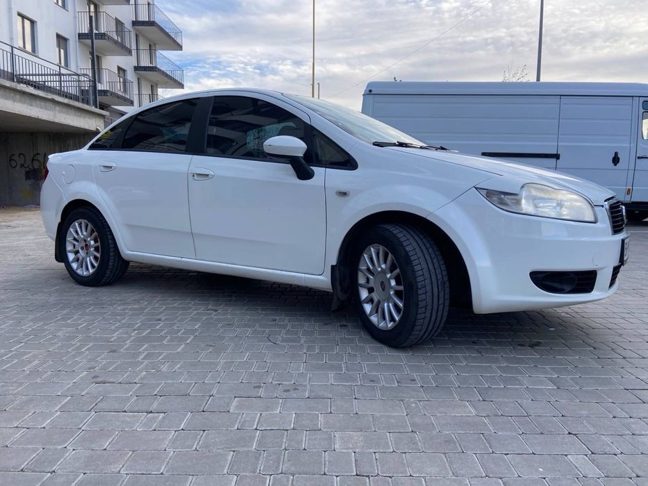 Продам Fiat Linea 2010