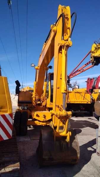 Продам колёсный экскаватор Liebherr А900 1996 г.